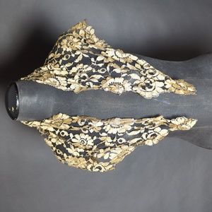 Gold Floral Mesh Triangle Scarf
